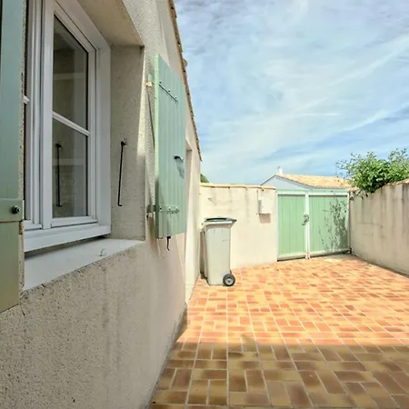 Maison Pour 6 Avec Jardin Sud Et Parking A - Fr-1-835-21 Holiday home *