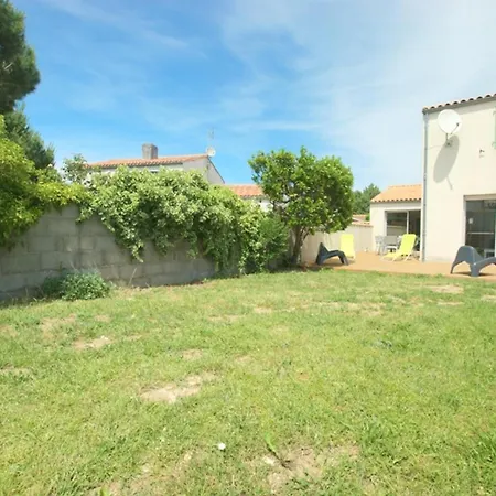 Holiday home Maison Pour 6 Avec Jardin Sud Et Parking A - Fr-1-835-21 La Flotte