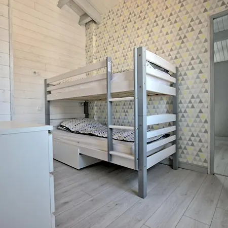 Maison Pour 6 Avec Jardin Sud Et Parking A - Fr-1-835-21 Holiday home