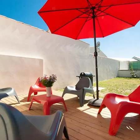 Prázdninový dům Maison Pour 6 Avec Jardin Sud Et Parking A - Fr-1-835-21 *
